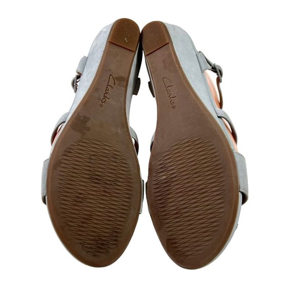Clarks Artisan Sandals Parram Stella Blue Gray Nubuck Shoes Size 6.5 M Rosette - Picture 5 of 10